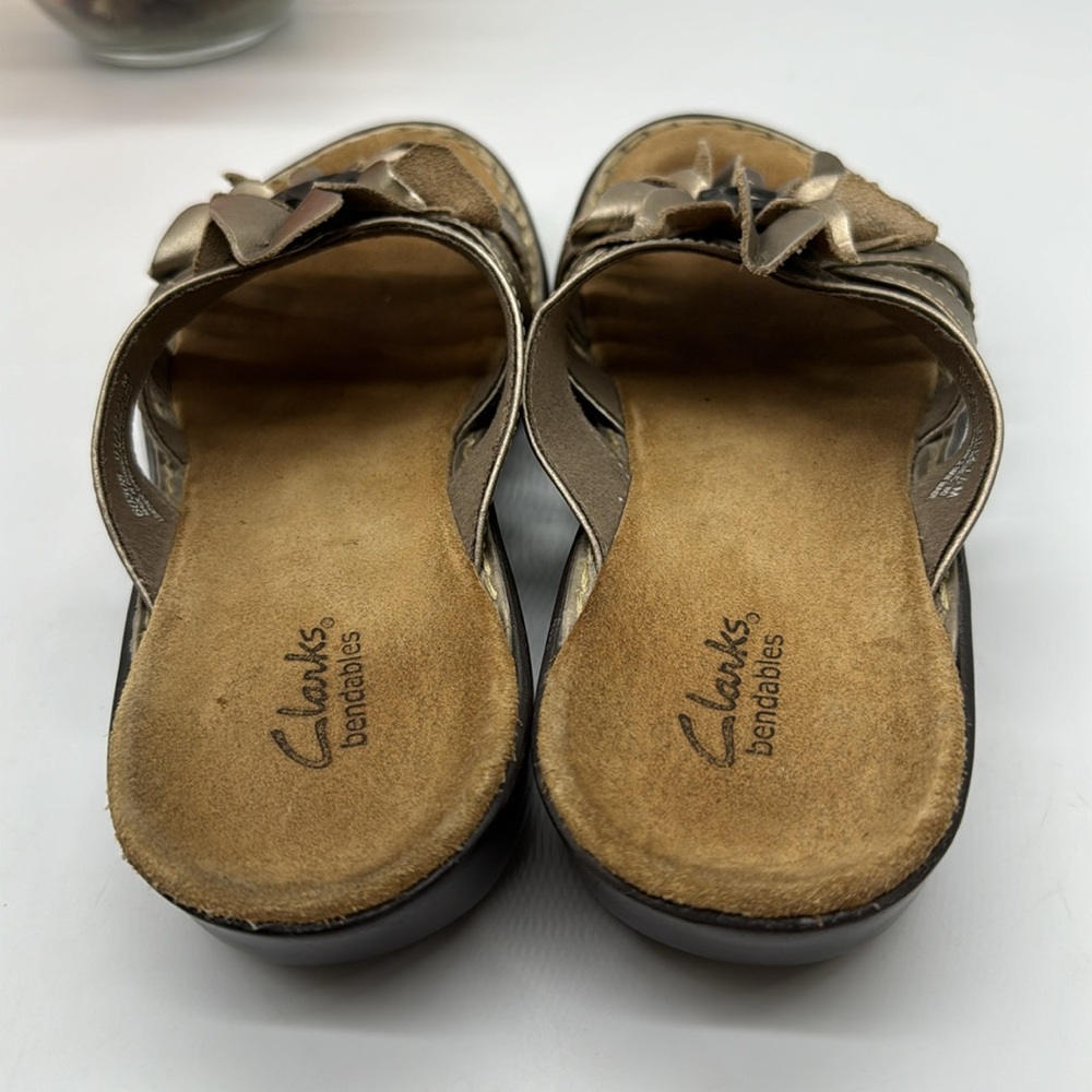 Clarks Bendables Bold Floral Sandals Size 7.5 MCS6344C - Picture 3 of 7